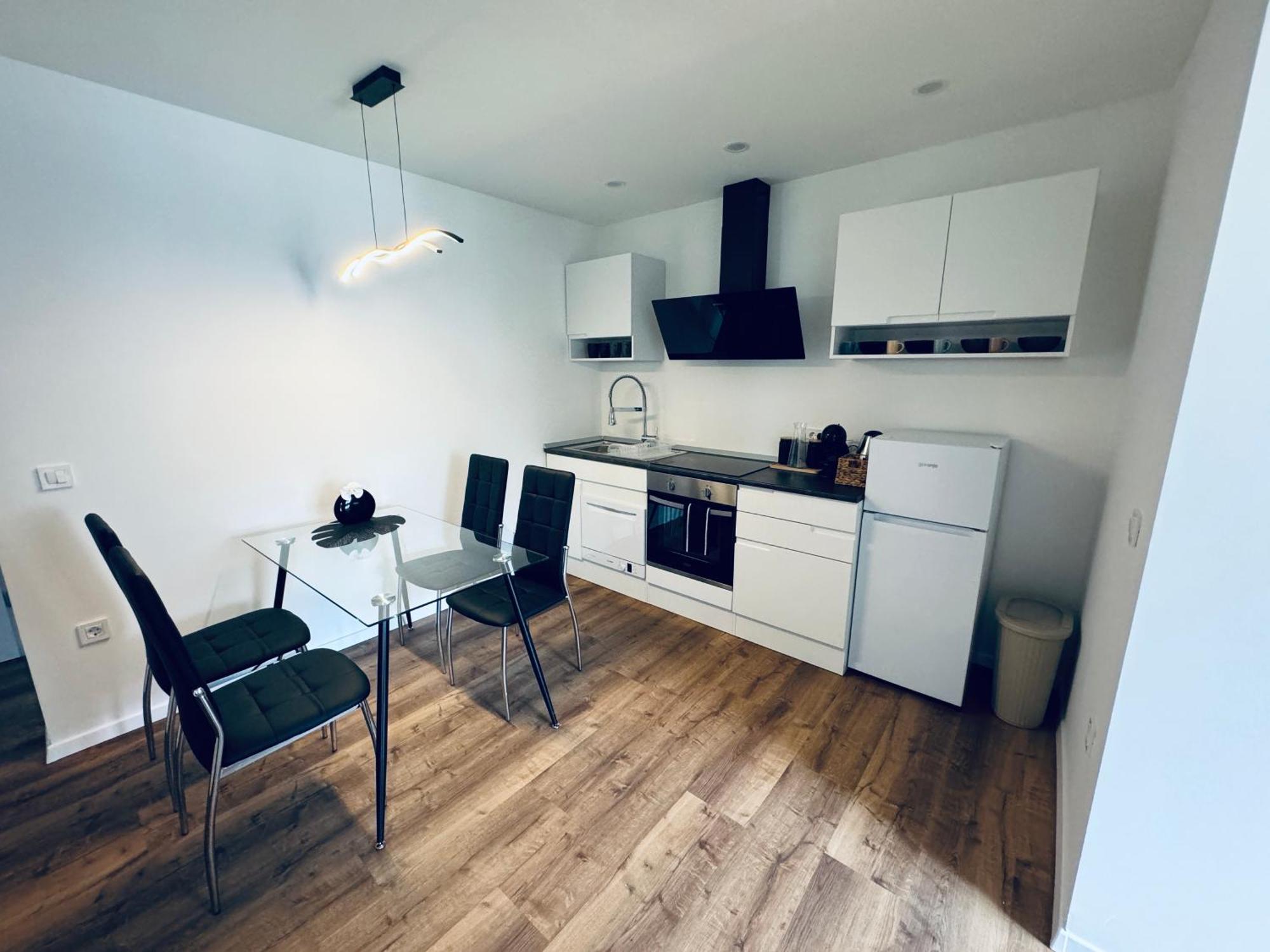 Rebecca'S Apartment Радовлица Экстерьер фото